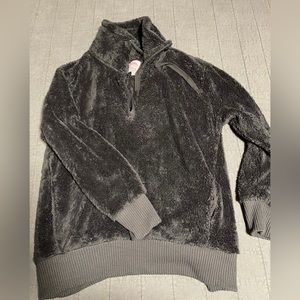 Fleece pullover